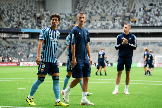 Djurgårdens Gustav Wikheim och Haris Radetinac deppar