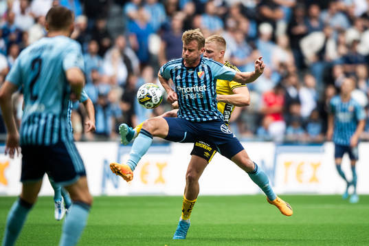Djurgårdens Rasmus Schuller och Elfsborgs Jeppe Møldrup