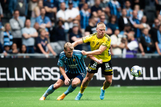 Djurgårdens Rasmus Schuller och Elfsborgs Jeppe Møldrup