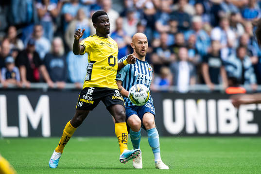 Elfsborgs Michael Baidoo och Djurgårdens Magnus Eriksson
