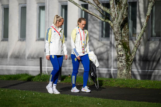 Stina Blackstenius and Magdalena Eriksson of the Swedish