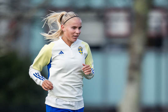 Stina Lennartsson of the Swedish women's national team at a