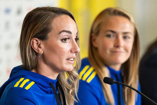 Kosovare Asllani and Magdalena Eriksson of the Swedish