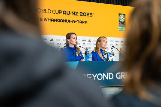 Kosovare Asllani and Magdalena Eriksson of the Swedish