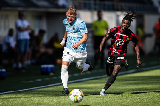 Gefles Christoffer Aspgren och Östersunds Yannick Armel