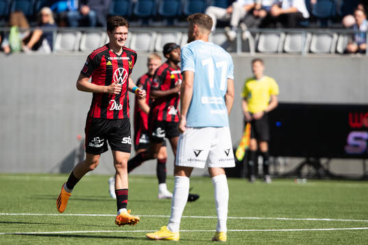 Östersunds Myroslav Mazur jublar