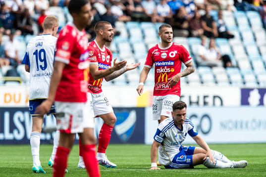 Degerfors Douglas Bergqvist deppar och IFK Norrköpings
