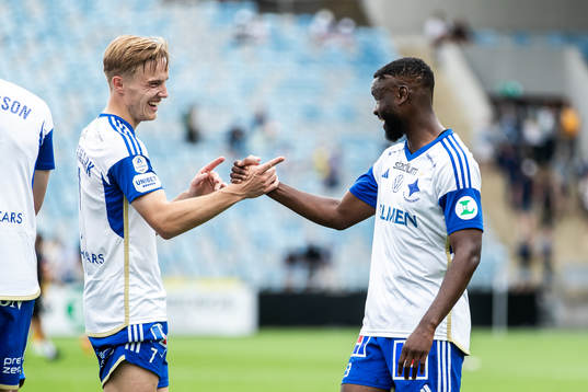 IFK Norrköpings Jacob Ortmark och Maic Sema jublar