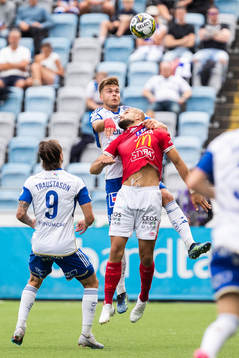 IFK Norrköpings Anton Eriksson och Degerfors Pashang