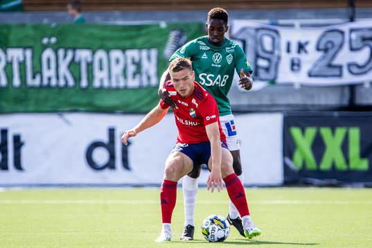 Östers Runar Thor Sigurgeirsson och Brages Samouil