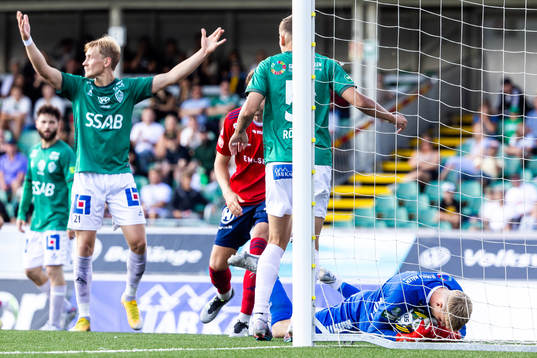 Brages målvakt Viktor Frodig