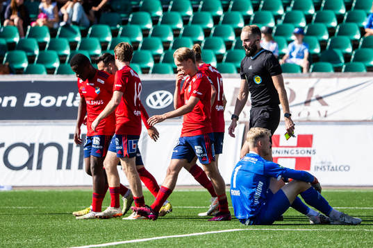 Bläddra bland fler bilder av Fotboll, Superettan, Brage - Öster