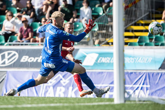 Brages målvakt Viktor Frodig