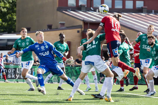 Brages målvakt Viktor Frodig
