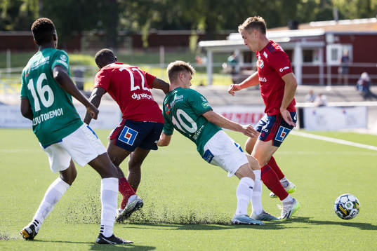 Brages Gustav Berggren och Östers Manasse Kusu och Östers