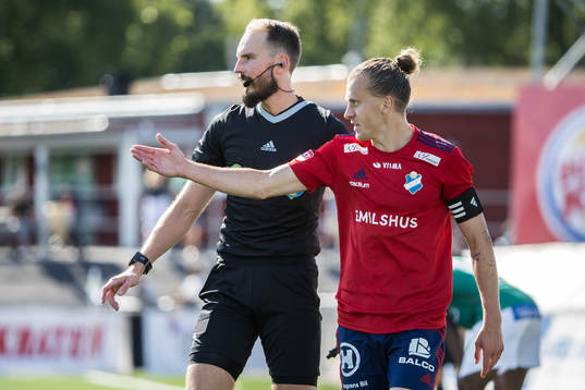 Östers Jesper Jonasson Westermark och Domare Andreas