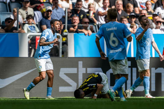 Malmö FFs Sergio Pena reagerar på domslut och AIKs Dino