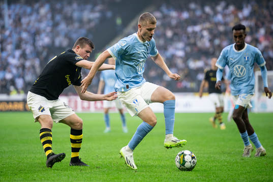 AIKs Mads Døhr Thychosen och Malmö FFs Sebastian