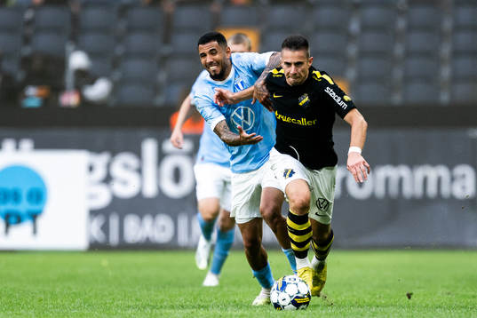 Malmö FFs Sergio Pena och AIKs Dino Besirovic