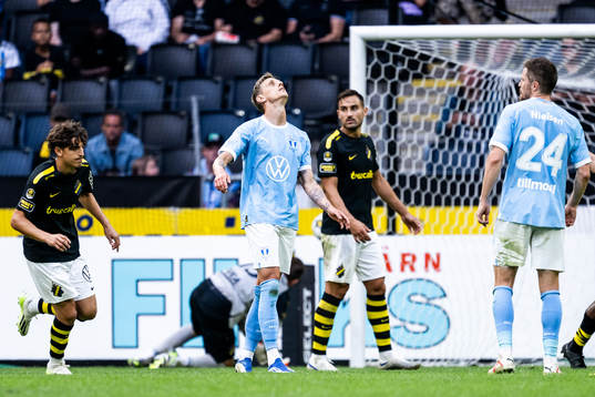 Malmö FFs Søren Rieks deppar