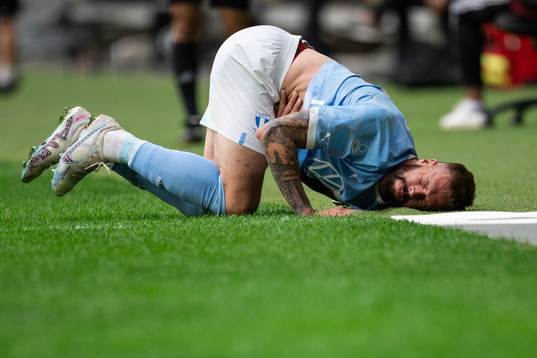 Malmö FFs Pontus Jansson har ont