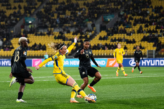 Sibulele Holweni and Refiloe Jane against Kosovare Asllani