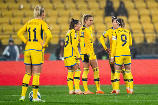 Stina Blackstenius, Johanna Rytting Kaneryd  Nathalie