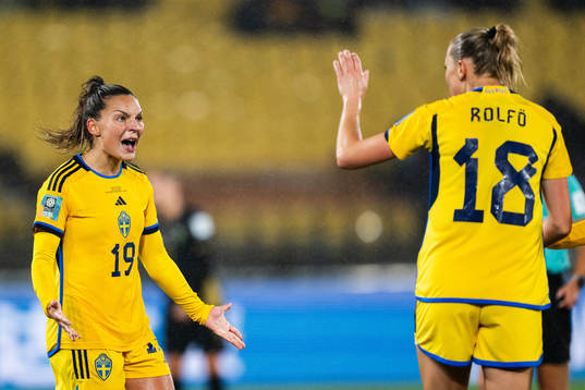 Johanna Rytting Kaneryd and Fridolina Rolfö of Sweden