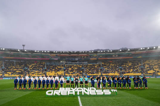 Players of Sweden and of South Africa