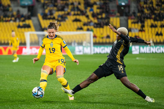 Johanna Rytting Kaneryd of Sweden and Sibulele Holweni of