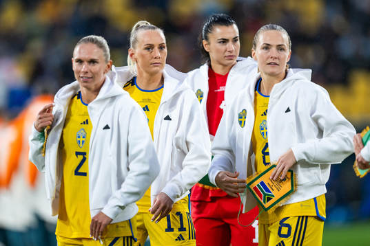 Jonna Andersson, Stina Blackstenius, goalkeeper Zecira