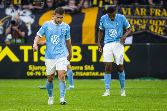 Malmö FFs Gabriel Busanello och Isaac Kiese Thelin deppar