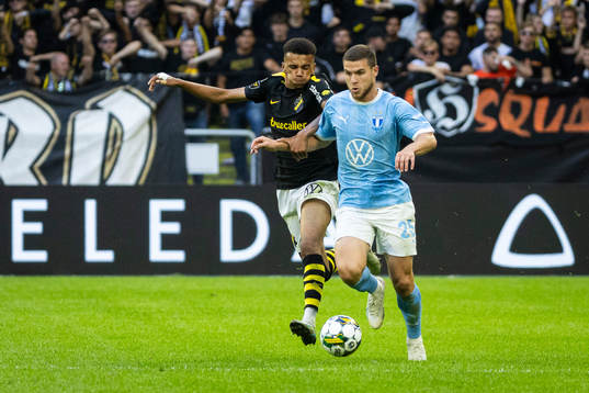 Malmö FFs Gabriel Busanello och AIKs Rui Modesto