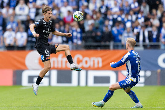 Halmstads Erik Ahlstrand och IFK Göteborgs Oscar Wendt