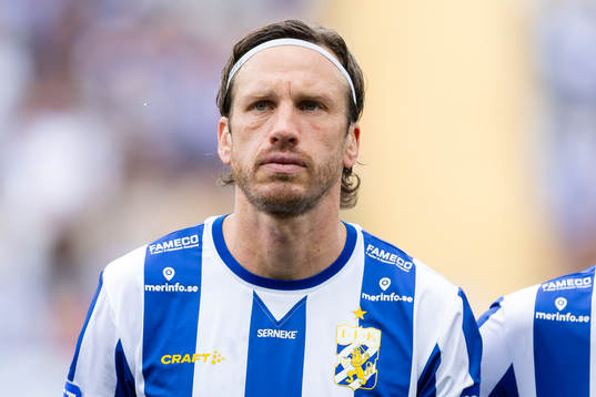 IFK Göteborgs Gustav Svensson  på line up innan