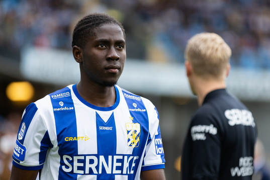IFK Göteborgs Abundance Salaou innan fotbollsmatchen i
