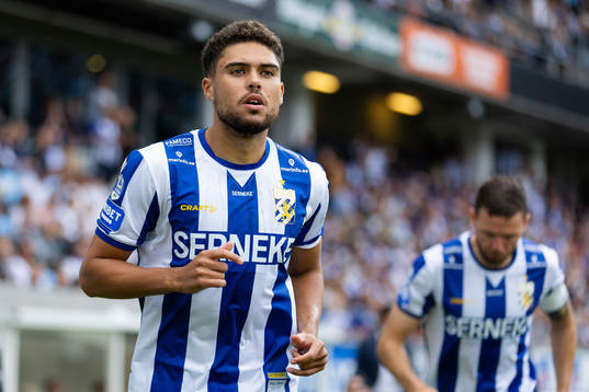 IFK Göteborgs Thomas Santos innan fotbollsmatchen i