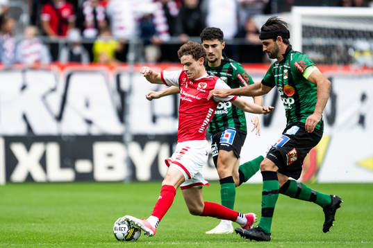 Kalmars Jacob Trenskow och Varbergs Oliver Stanisic