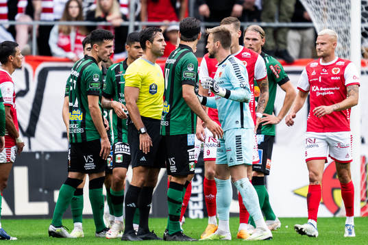 Domare Granit Maqedonci tilldelar Kalmars målvakt Ricardo