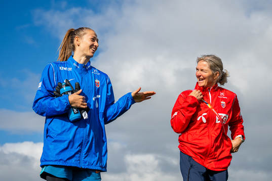 Goalkeeper Cecilie Fiskerstrand and Hege Riise, head coach