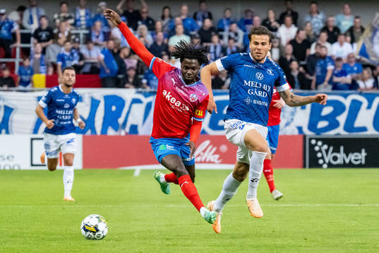Helsingborgs Benjamin Acquah och Trelleborgs Herman Hallberg