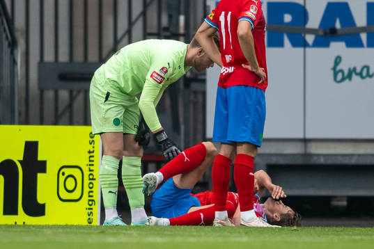Helsingborgs Thomas Rogne har ont
