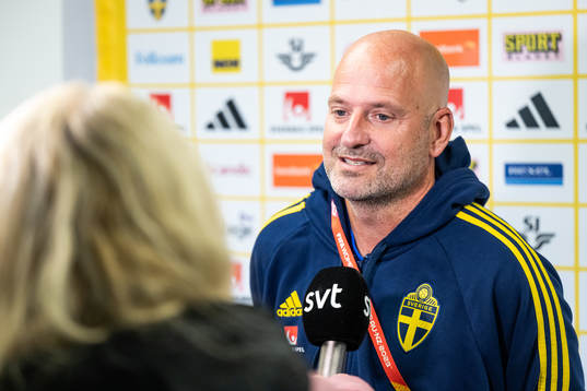Assistant coach Magnus Wikman of the Swedish women's