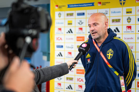 Assistant coach Magnus Wikman of the Swedish women's