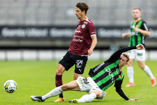 Västerås SKs Olle Edlund och GAISs Julius Lindberg