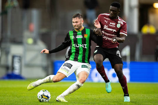 GAIS Axel Norén och Västerås SKs Ibrahim Yalatif Diabaté