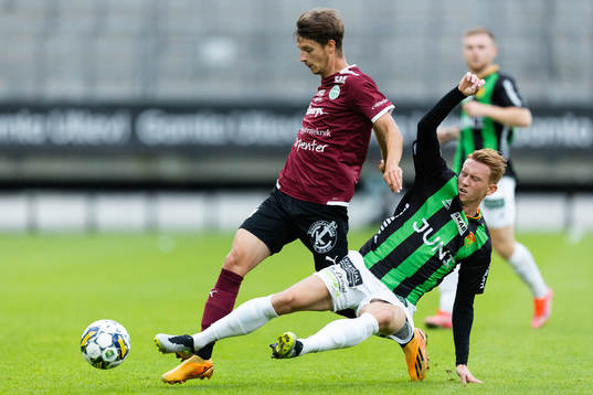 Västerås SKs Olle Edlund och GAIS Julius Lindberg