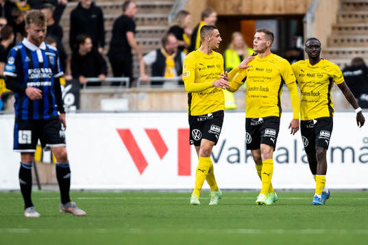 Mjällbys Noah Eile, Jacob Bergström och Seedy Imam Jagne