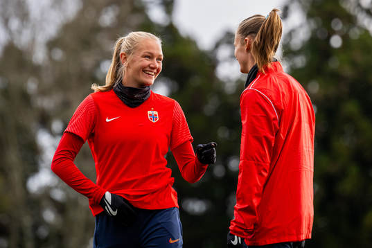Frida Maanum and Caroline Graham Hansen of the Norwegian