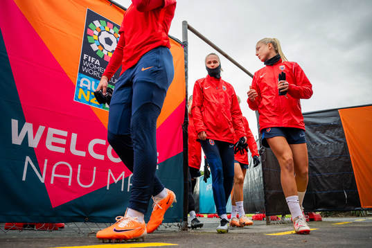 Caroline Graham Hansen and Sophie Román Haug of the